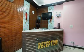 Super Hotel O J P Inn Near Patel Nagar Metro Station
